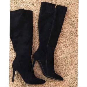 Heeled boots